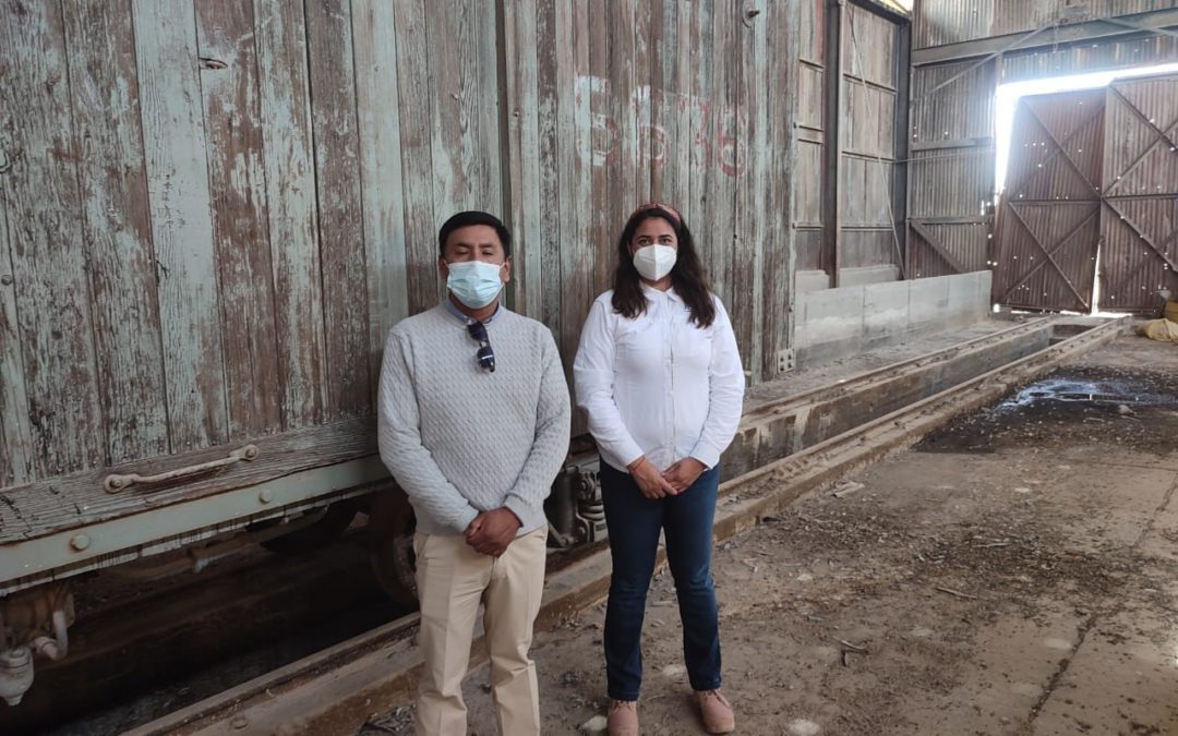 Un ex vagón de carga y 1.500 durmientes donó FCAB a la comunidad de Ollagüe