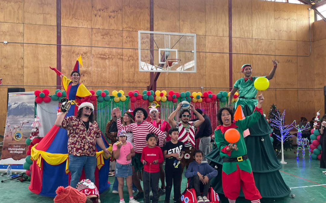 Niños y niñas de Ollagüe celebraron la Navidad en una emotiva tarde