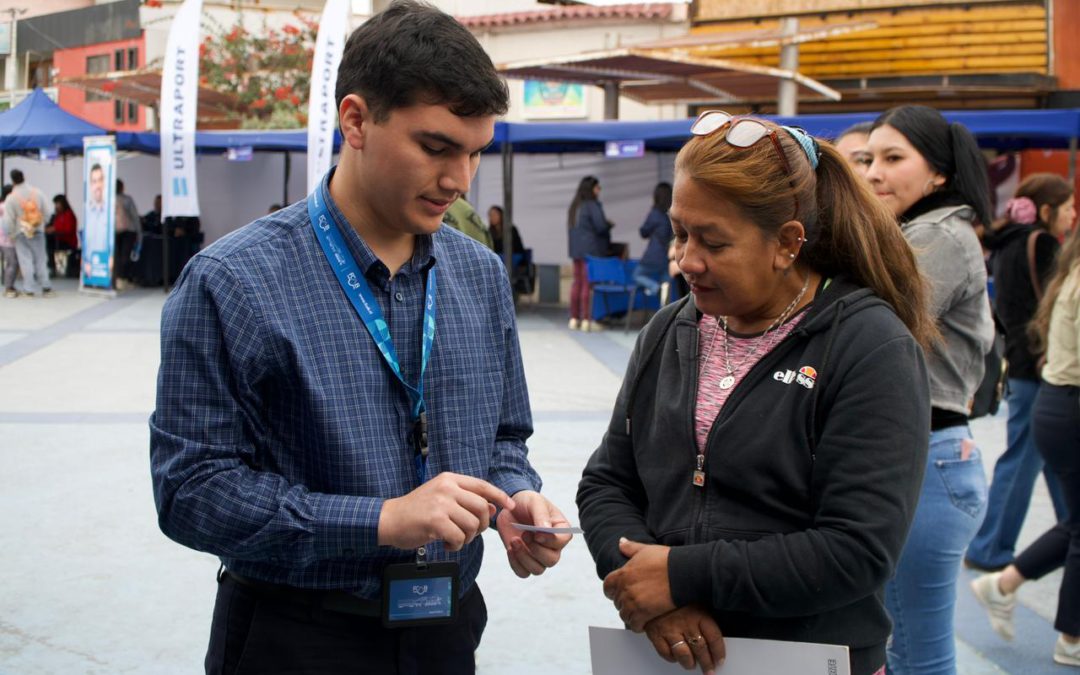 FCAB acercó sus oportunidades laborales a la comunidad de Mejillones